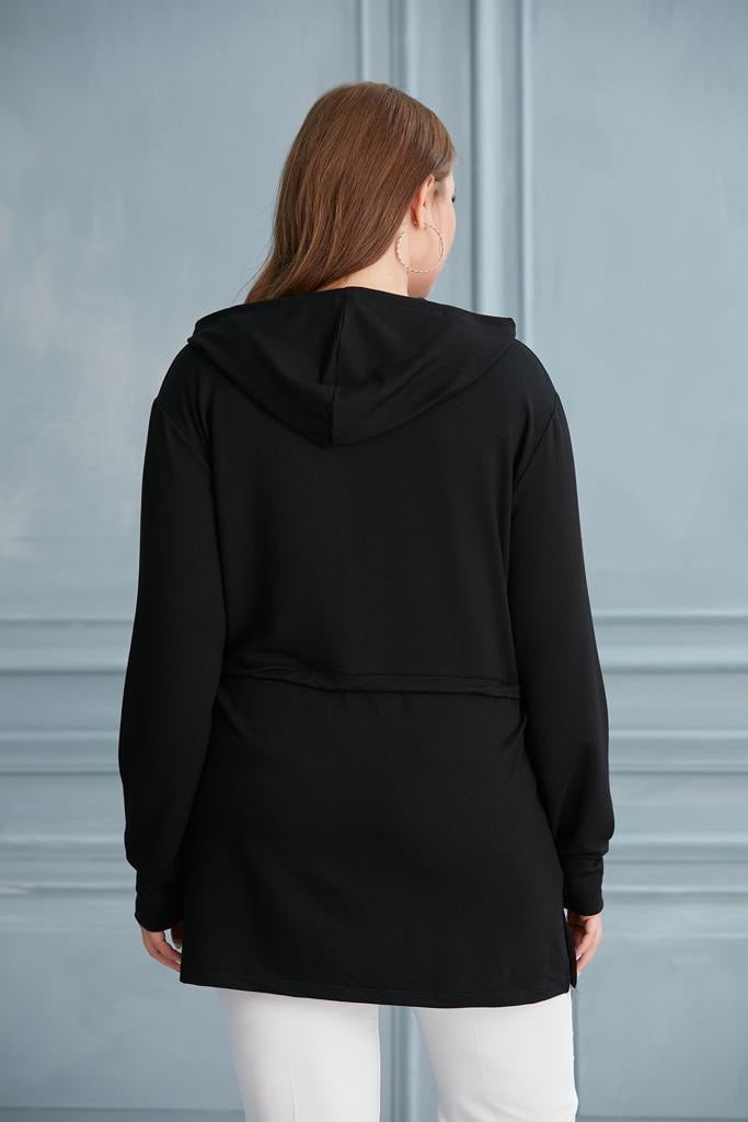 Gilet long noir à capuche et poches strassées